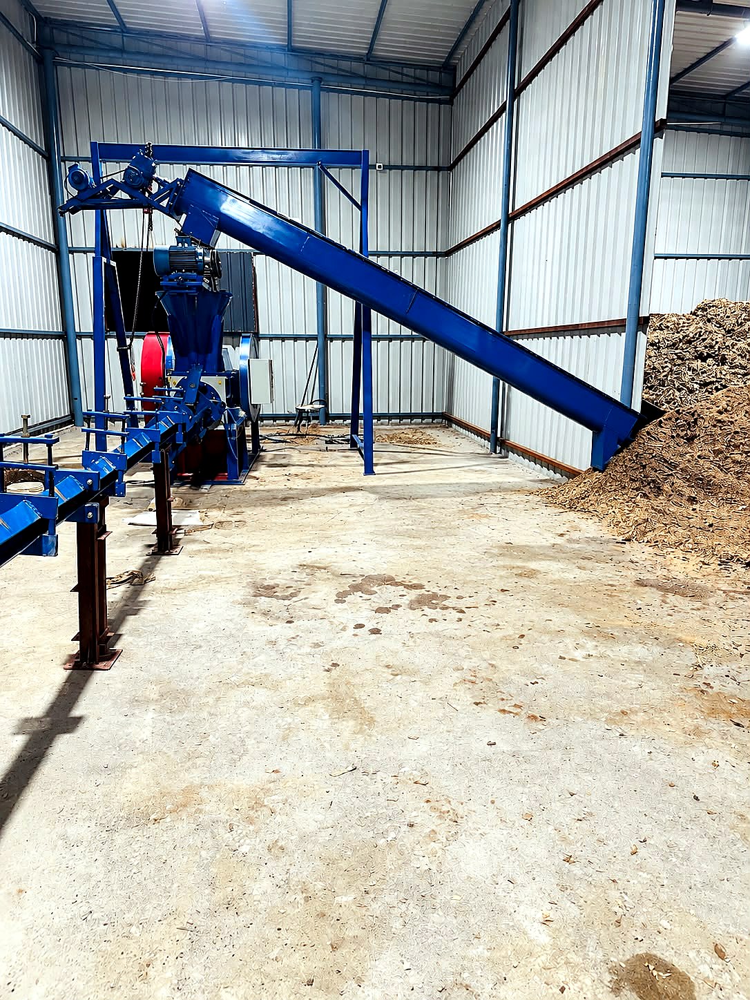 Briquette production machine